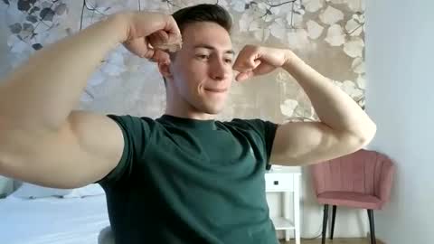 Snapshot of cristianovilla chatting on 05.02.26 CristianoHailey online show from 05.02.26