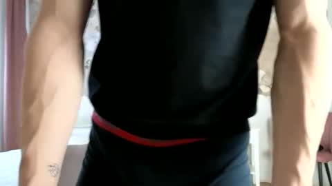 Snapshot of cristianovilla chatting on 05.07.26 CristianoHailey online show from 05.07.26