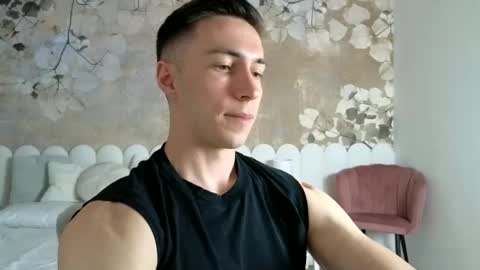 Snapshot of cristianovilla chatting on 05.11.26 CristianoHailey online show from 05.11.26