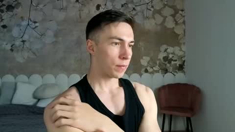 Snapshot of cristianovilla chatting on 05.17.26 CristianoHailey online show from 05.17.26