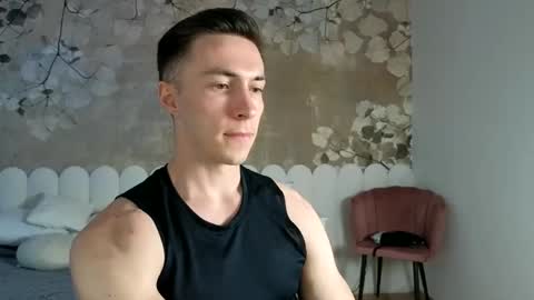 Snapshot of cristianovilla chatting on 05.19.26 CristianoHailey online show from 05.19.26