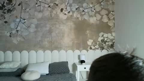 Snapshot of cristianovilla chatting on 05.24.26 CristianoHailey online show from 05.24.26