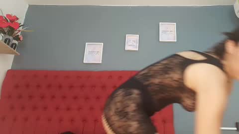 Snapshot of cristina_aznar chatting on 02.08.26 Cris online show from 02.08.26