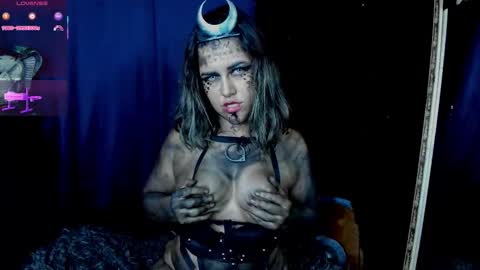 Cristina  online show from 10.28.25