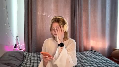 Snapshot of cristinekondo chatting on 04.04.26 Marry online show from 04.04.26