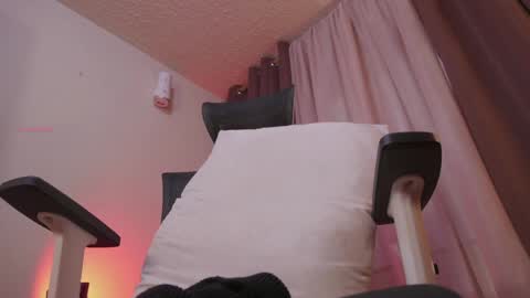 Criston online show from 04.04.26