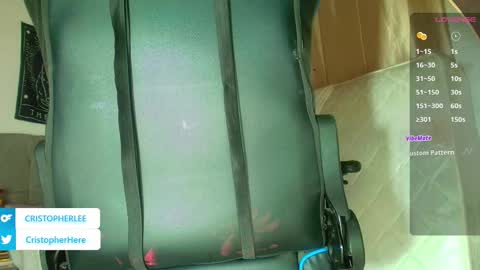 Snapshot of cristopher_here chatting on 10.06.25 CRISTOPHER online show from 10.06.25