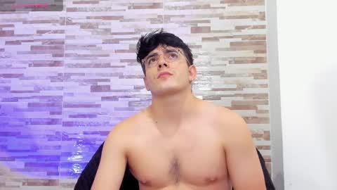 Snapshot of cristopher_russo chatting on 05.15.26 CRISTOPHER online show from 05.15.26