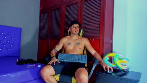 Snapshot of cristophertompson chatting on 01.02.25 Say me Cris online show from 01.02.25