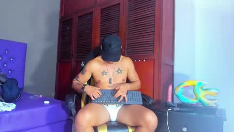 Snapshot of cristophertompson chatting on 01.11.25 Say me Cris online show from 01.11.25