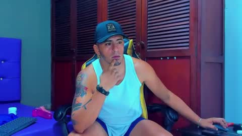 Snapshot of cristophertompson chatting on 02.13.25 Say me Cris online show from 02.13.25