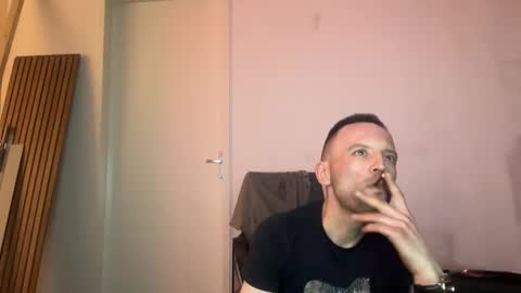 Snapshot of crobachh694772 chatting on 04.26.26 Nickkk online show from 04.26.26