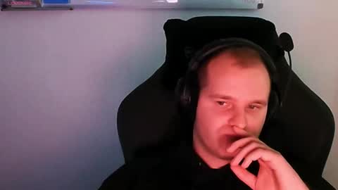 Snapshot of croissant911 chatting on 11.06.25 Anderson online show from 11.06.25