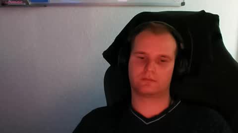 Snapshot of croissant911 chatting on 11.08.25 Anderson online show from 11.08.25