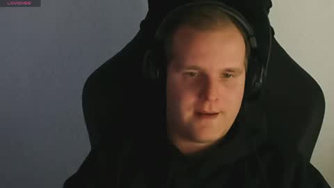 Snapshot of croissant911 chatting on 04.07.26 Anderson online show from 04.07.26