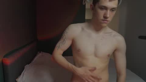 cronck52 online show from 02.12.26