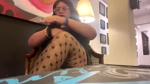 Linda Cross online show from 03.01.25