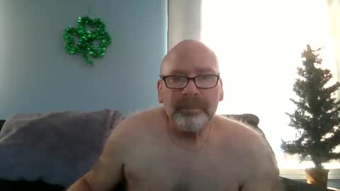 Snapshot of cruising_guy chatting on 02.27.26 fun guy online show from 02.27.26