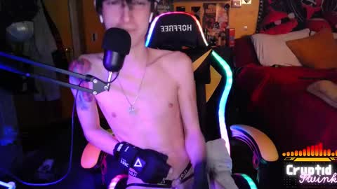 Snapshot of cryptidtwink chatting on 02.22.26 CryptidTwink online show from 02.22.26