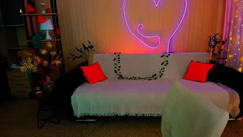 Anna online show from 04.08.26