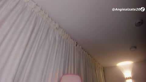 Snapshot of crystal_foster chatting on 03.21.26 angie online show from 03.21.26