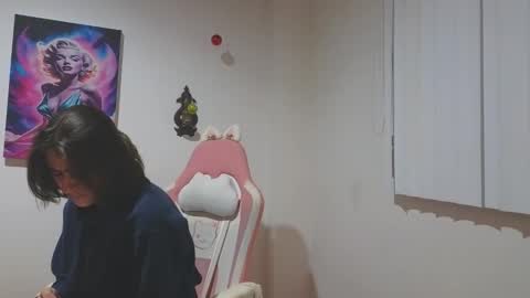Snapshot of crystal_starx chatting on 12.23.25 Crystal Blaze online show from 12.23.25