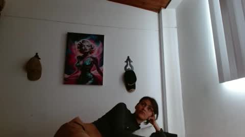 Snapshot of crystal_starx chatting on 04.14.26 Crystal Blaze online show from 04.14.26