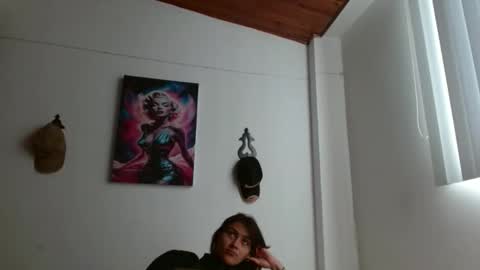 Snapshot of crystal_starx chatting on 04.16.26 Crystal Blaze online show from 04.16.26