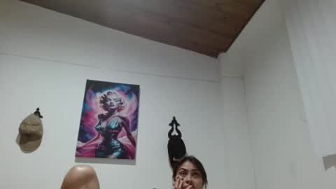 Snapshot of crystal_starx chatting on 04.17.26 Crystal Blaze online show from 04.17.26