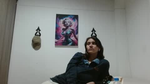 Snapshot of crystal_starx chatting on 04.21.26 Crystal Blaze online show from 04.21.26