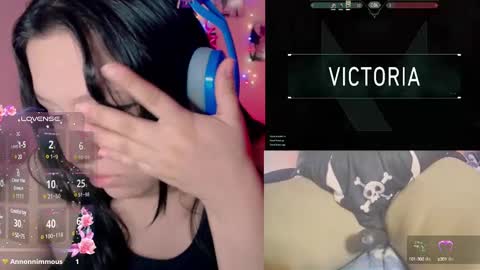 Snapshot of crystal_velvet01 chatting on 12.20.24 crystal online show from 12.20.24