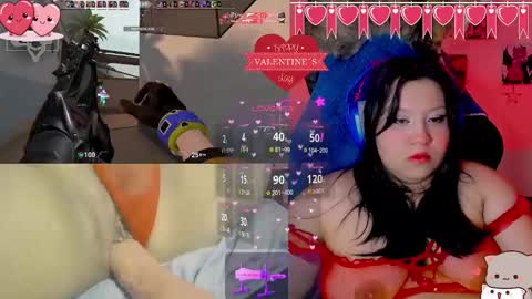 Snapshot of crystal_velvet01 chatting on 02.15.25 crystal online show from 02.15.25