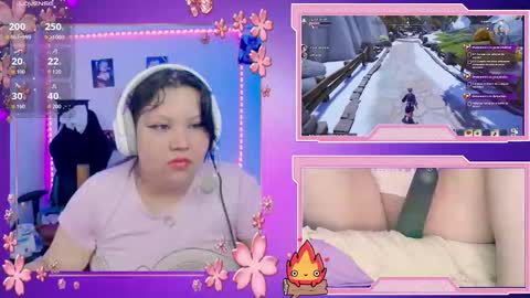 Snapshot of crystal_velvet01 chatting on 02.04.26 crystal online show from 02.04.26