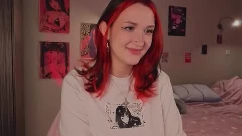 Snapshot of crystalblaze_ chatting on 10.03.25 Grace online show from 10.03.25