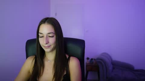 Crystalbrunette18 online show from 07.10.26