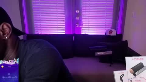 Snapshot of crystalclearstud chatting on 02.16.26 crystalclearstud online show from 02.16.26