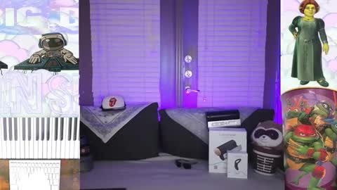 Snapshot of crystalclearstud chatting on 03.23.26 crystalclearstud online show from 03.23.26