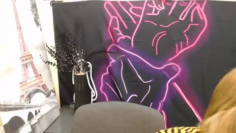 Stella online show from 01.08.25