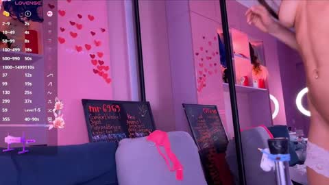 Lana online show from 02.28.25