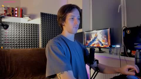 Snapshot of crystallora chatting on 12.10.24 Crys online show from 12.10.24