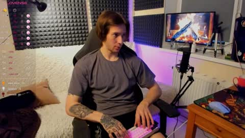 Snapshot of crystallora chatting on 12.13.24 Crys online show from 12.13.24