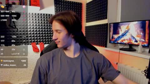 Snapshot of crystallora chatting on 12.20.24 Crys online show from 12.20.24