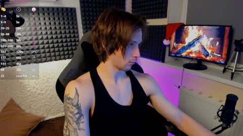 Snapshot of crystallora chatting on 12.22.24 Crys online show from 12.22.24