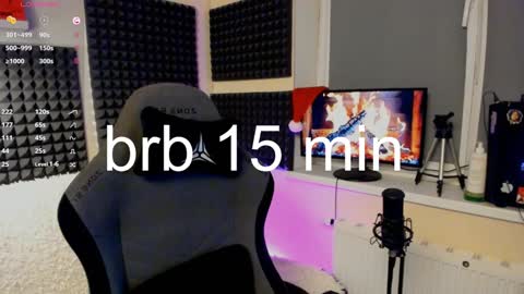 Snapshot of crystallora chatting on 12.23.24 Crys online show from 12.23.24