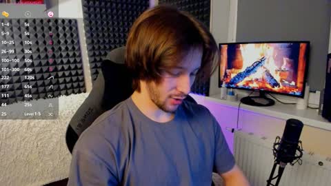 Snapshot of crystallora chatting on 01.03.25 Crys online show from 01.03.25