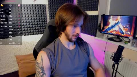 Snapshot of crystallora chatting on 01.24.25 Crys online show from 01.24.25