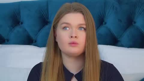 Crystal online show from 04.25.26