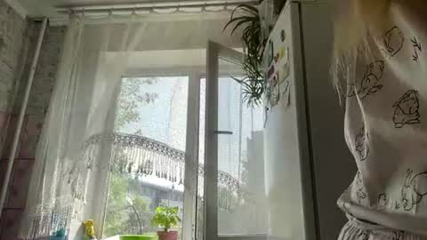 Snapshot of crystalstipp chatting on 06.24.26 crystalstipp online show from 06.24.26