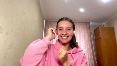 Angel online show from 10.21.25