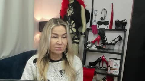 Snapshot of crystalxohotty chatting on 01.19.26 CrystalHotty online show from 01.19.26